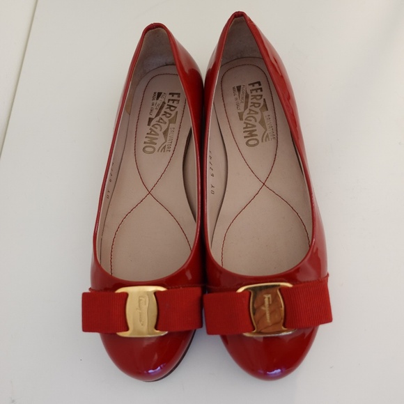Salvatore Ferragamo Varina Red Patent Flats – Size 5 - Picture 1 of 11